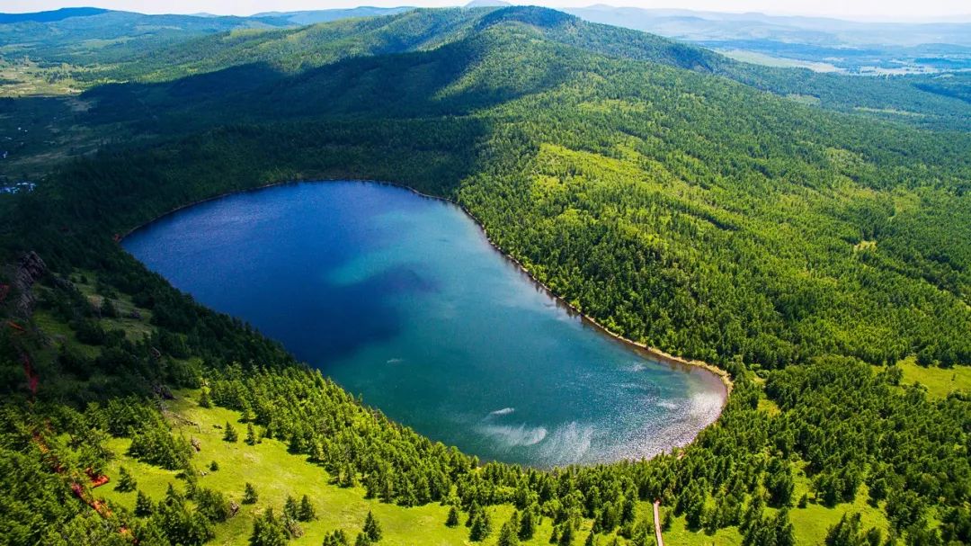 最值得去的10个国外旅行地,国内最值得去的二十个城市