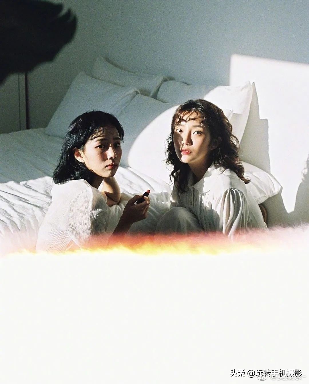 室内泳池闺蜜拍照姿势,多个闺蜜拍照姿势大全