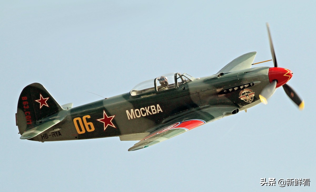 苏联空军高技术展示,苏联轰炸机座舱