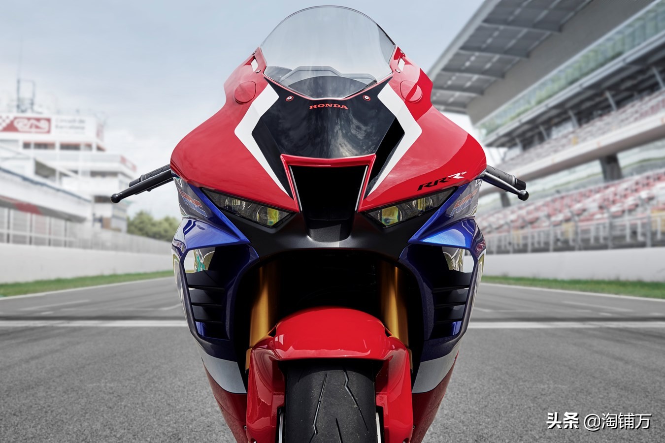 本田cbr1100黑鸟极速,黑鸟cbr1100xx模型