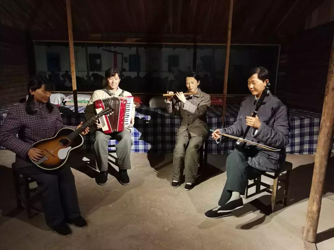 10个闺蜜沿着中俄罗斯边境自驾游,10个闺蜜结伴游中苏边境线