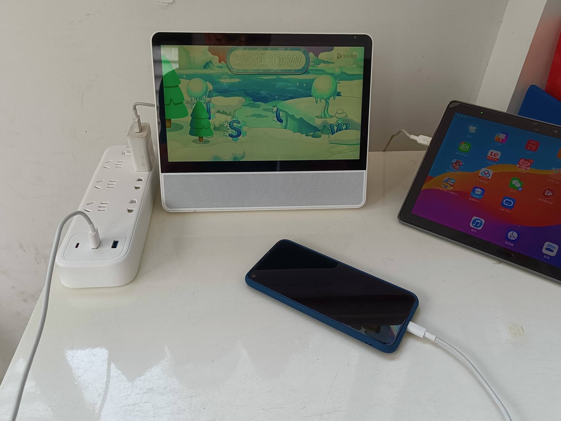 便捷充电新体验aigo电源,aigo6孔插线板感受