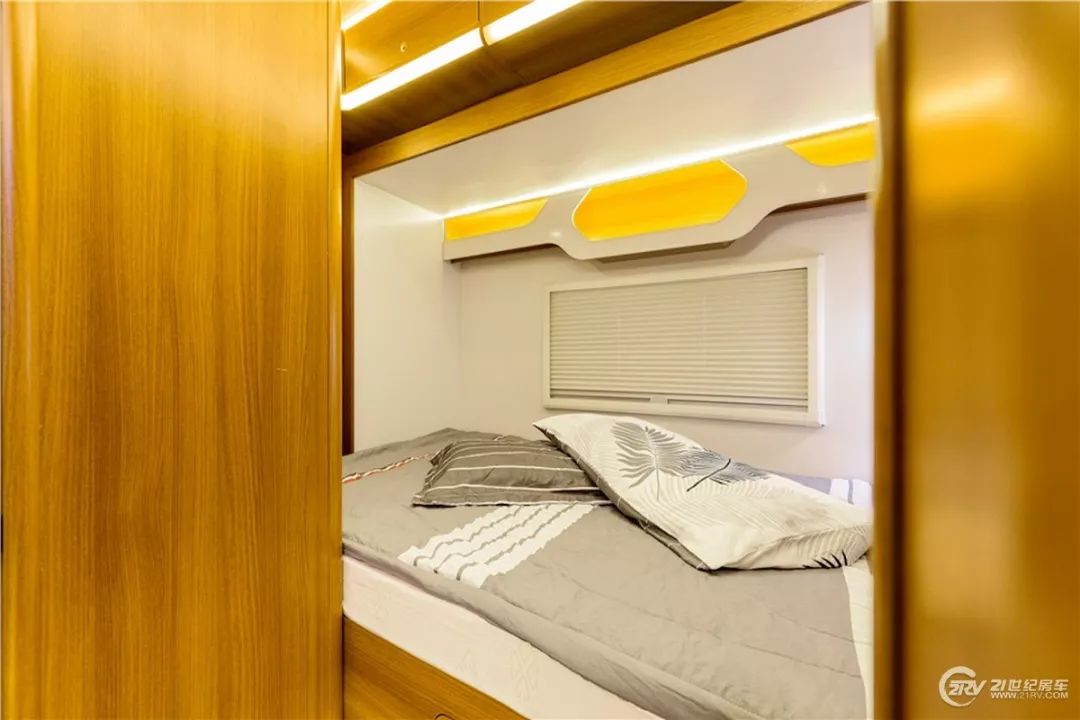 新款依维柯欧胜ad02后拓展房车,手动挡依维柯欧胜拓展房车大全