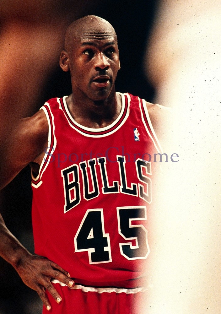 乔丹巨星传记下,乔丹传记27章完整版