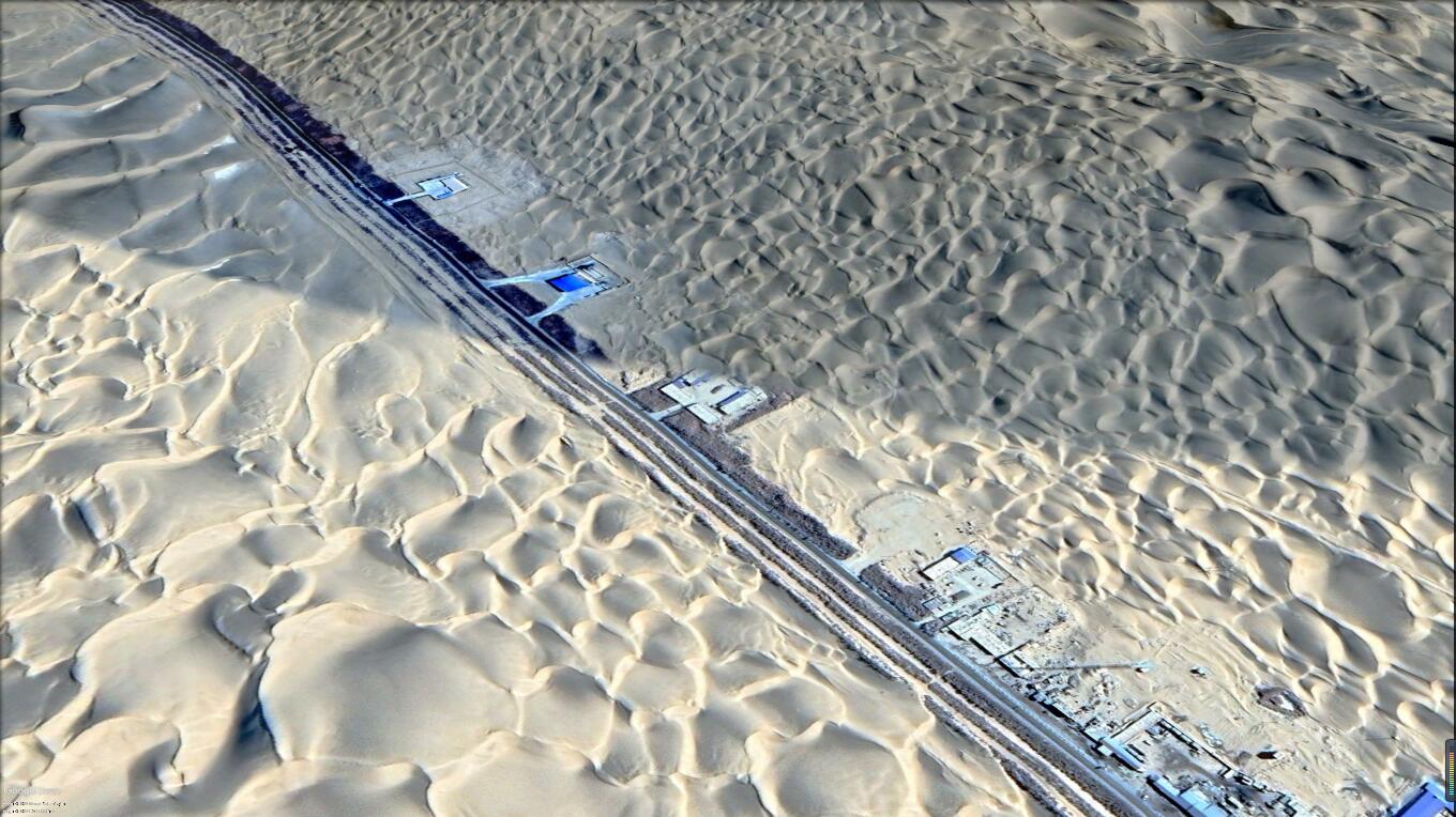 塔克拉玛干大沙漠下面是地下城吗,塔克拉玛干沙漠中心有什么