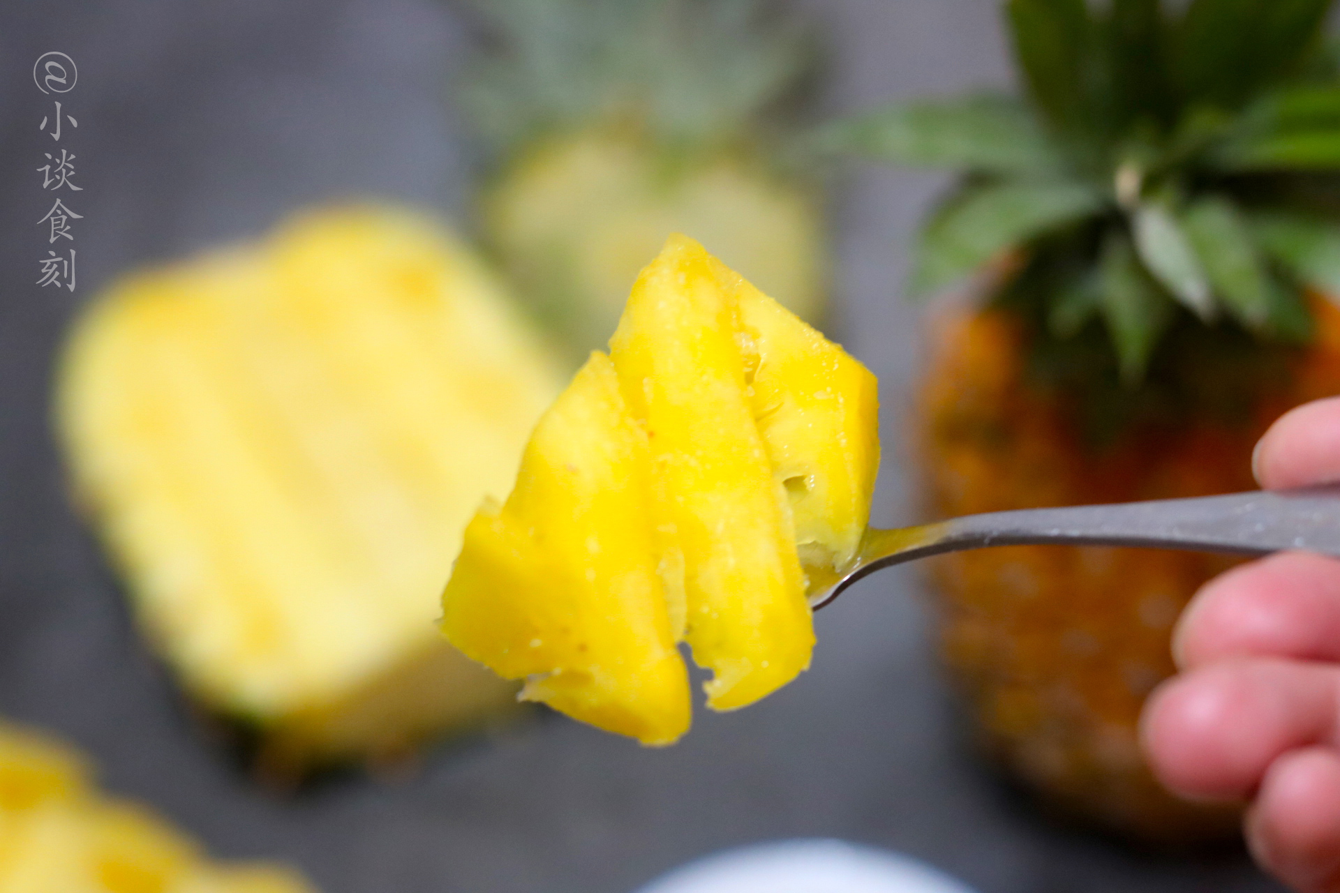 菠萝是凤梨吗凤梨是菠萝吗,你知道菠萝和凤梨有什么区别吗