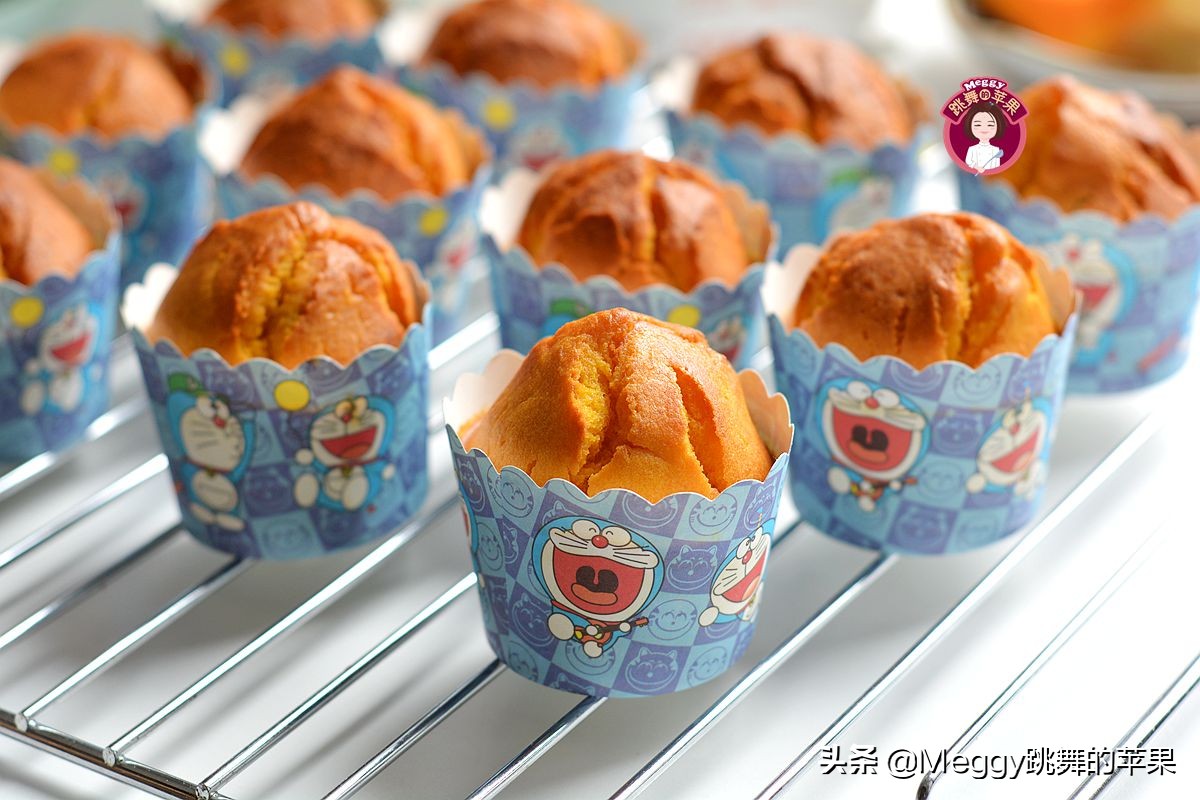 用10个鸡蛋做蛋糕不需要烤箱,如何用2个鸡蛋做蛋糕不需要牛奶