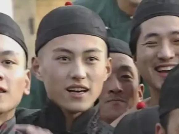 中韩帅哥pk,中韩男神合集