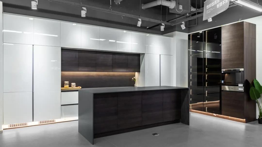 人物记|力诚“赖叔叔”一个人の江湖，以及他坚持的“好货不贵”