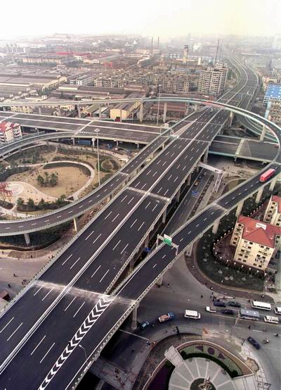 让上海市外环线回归交通本质，外环外、外环内等概念与优越感无关