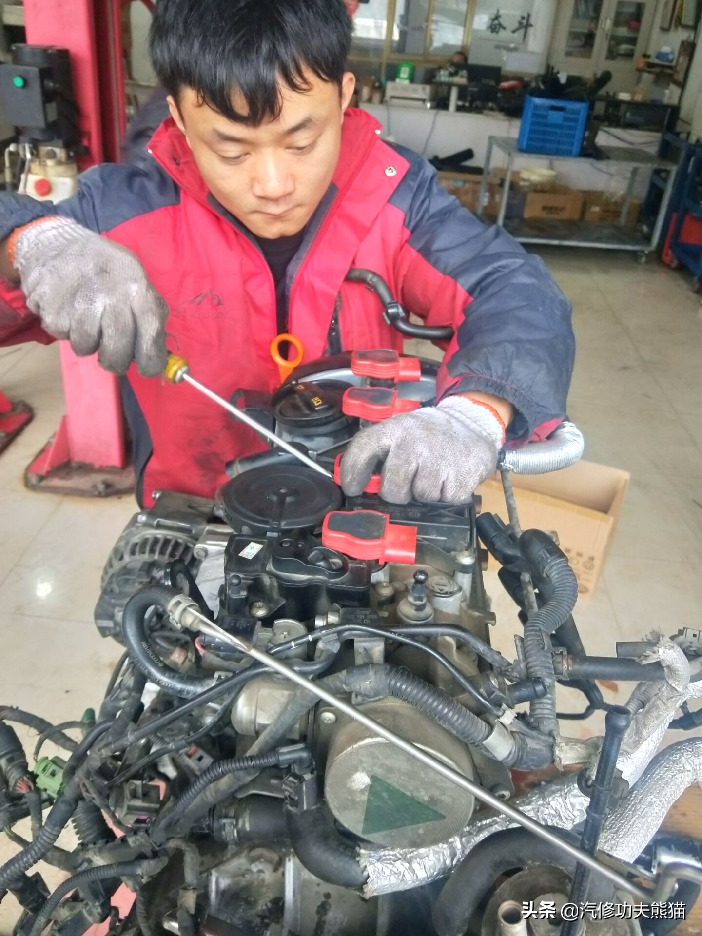 斯柯达明锐2010款2.0烧机油吗,09款斯柯达明锐1.6烧机油怎么解决