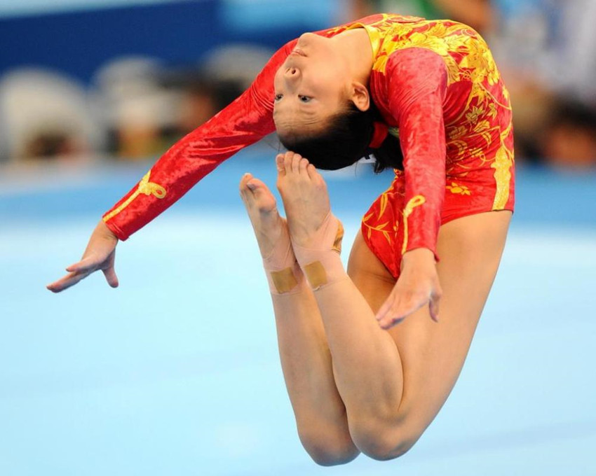 程菲2005世锦赛,程菲2012年比赛