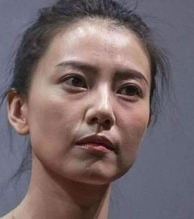 吴昕综艺用过的眼霜,吴昕晒出自己用的眼霜