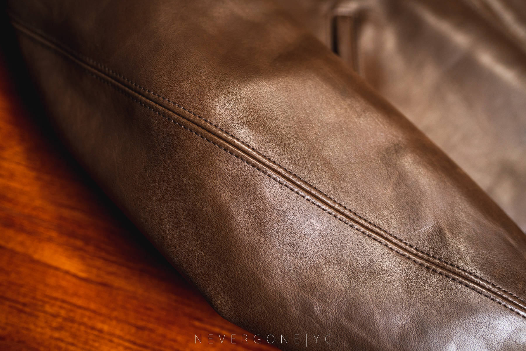 卖2万却不想让人买到的皮衣：AtLastCoLot.670马皮皮衣