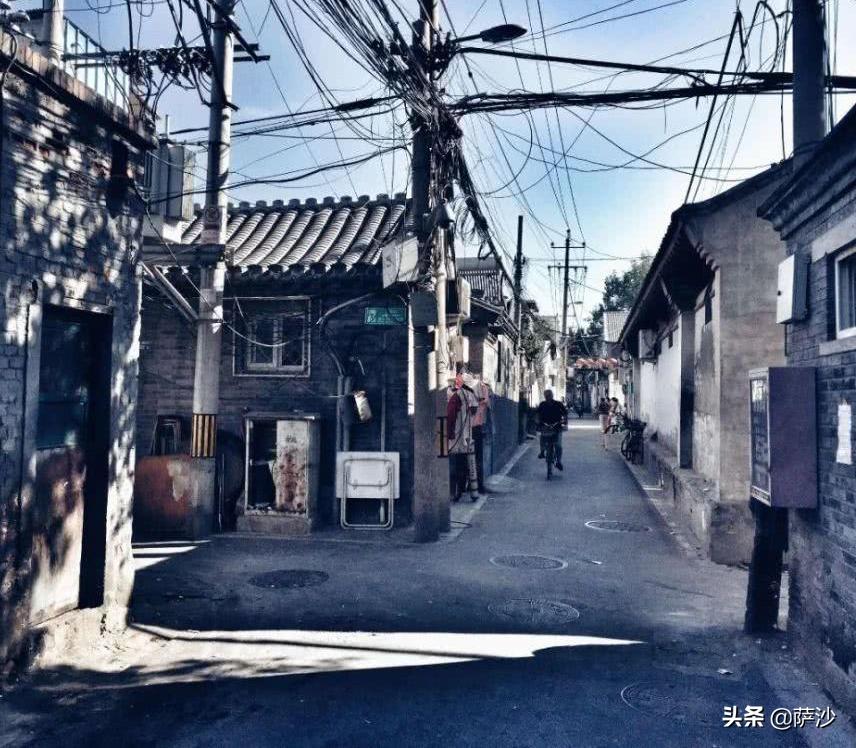 婚外孽缘让女教师对无辜女童泼硫酸：90年代杨晓霞残害儿童案件