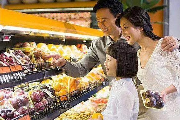 大型超市内经营什么赚钱,大型超市店铺一般赚多少利润