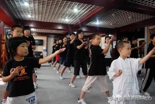 什么兴趣班适合大龄孩子学,什么年龄报兴趣班