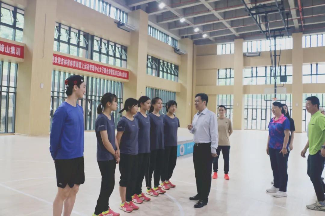 体育局郑瑶,浙江省体育局郑瑶