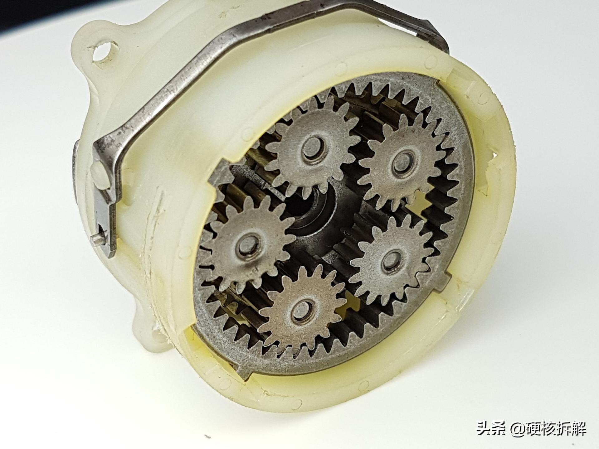 博世有刷电钻齿轮拆卸,博世电钻齿轮拆解视频