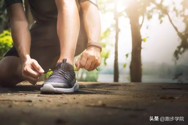 跑步跑出黑指甲代表什么,跑步黑指甲还能再跑吗