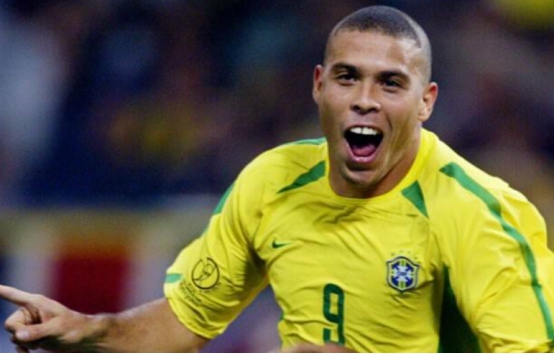 最受女人喜欢的足球明星,最受女生喜欢的十大足球明星