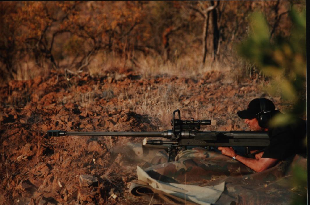 南非20mm口径狙击步枪,南非r3突击步枪