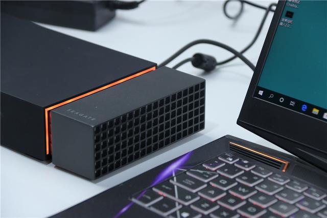 希捷4tb内存扩展坞,希捷游戏扩展坞更换