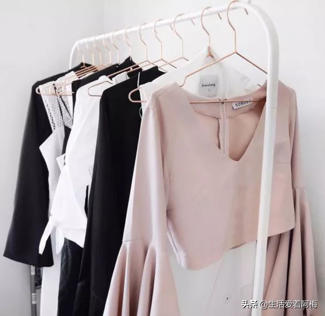 新衣服直接穿还是洗再穿,新衣服不洗直接穿一天