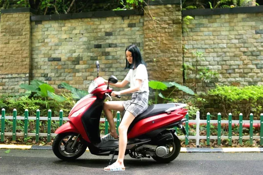 带上头盔，与宗申MO悦一起去山城流浪