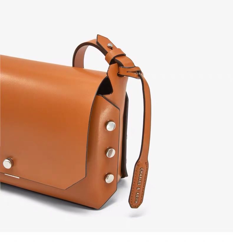 小ck最新款包多少钱,小ck性价比最高的包包