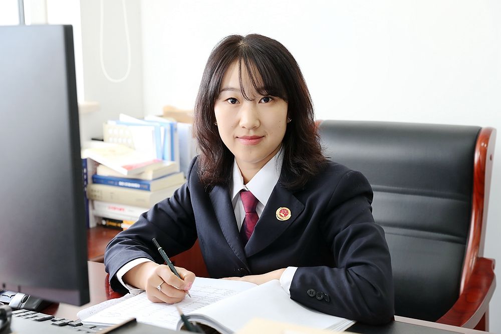 戏精“处长”豪掷百万，只为博美人一笑