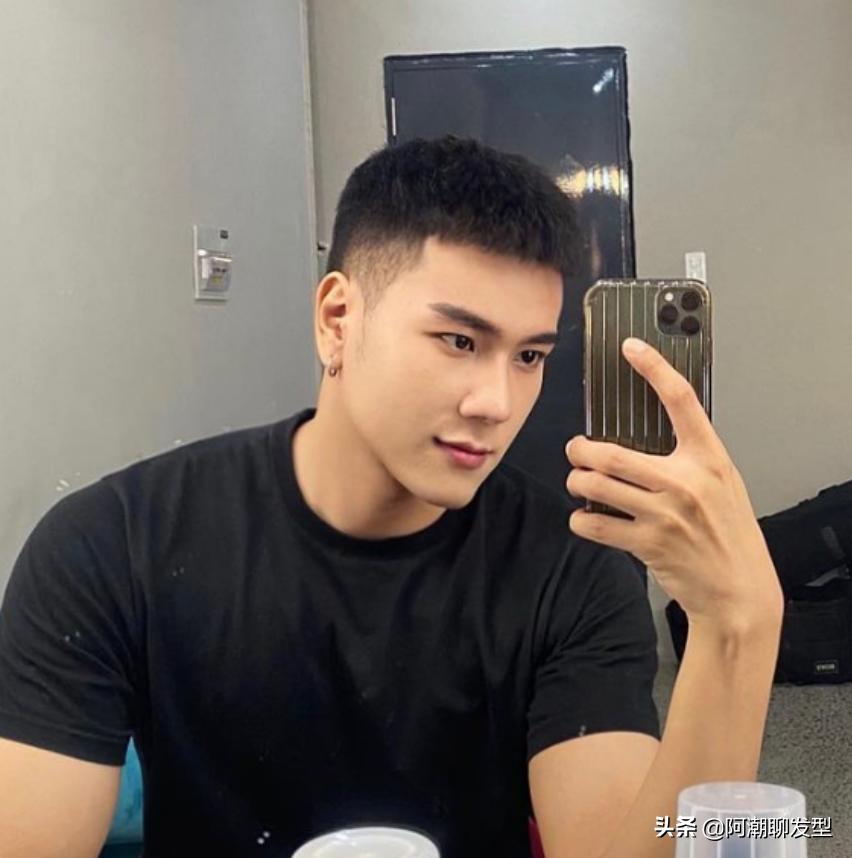 短发夏季怎样才可以全部扎起来,男生2020流行发型夏季短发