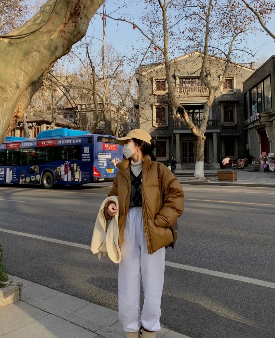 冬天女生帽子搭配,冬天帽子搭配衣服的技巧