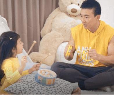 小泡芙刘畊宏跟妈妈视频,小泡芙刘畊宏和妈妈连线