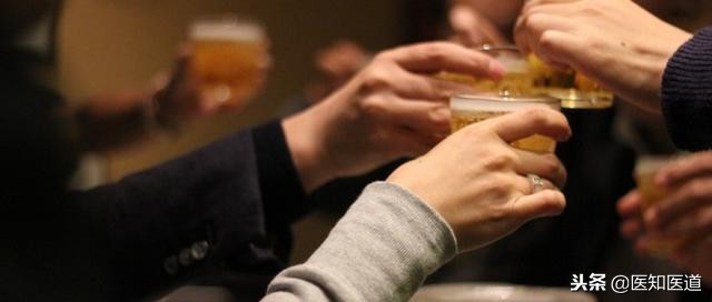 醉到不省人事什么方法醒酒最快,白酒加啤酒怎么醒酒最快方法