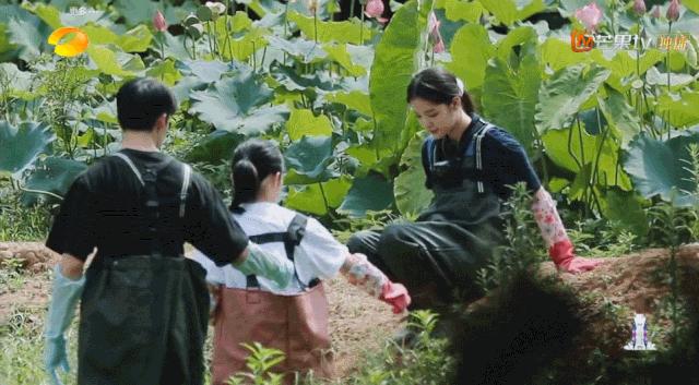 女孩子之间的友谊最美好纯粹,女孩子的友情也可以是另一种爱情