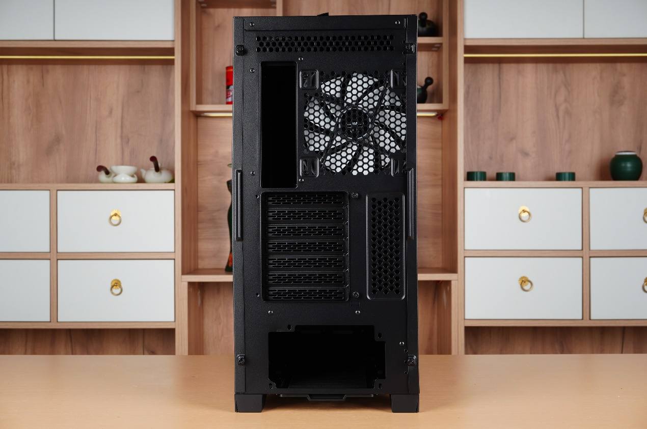 先马黑洞和黑洞3哪个好,先马黑洞3和先马黑洞7