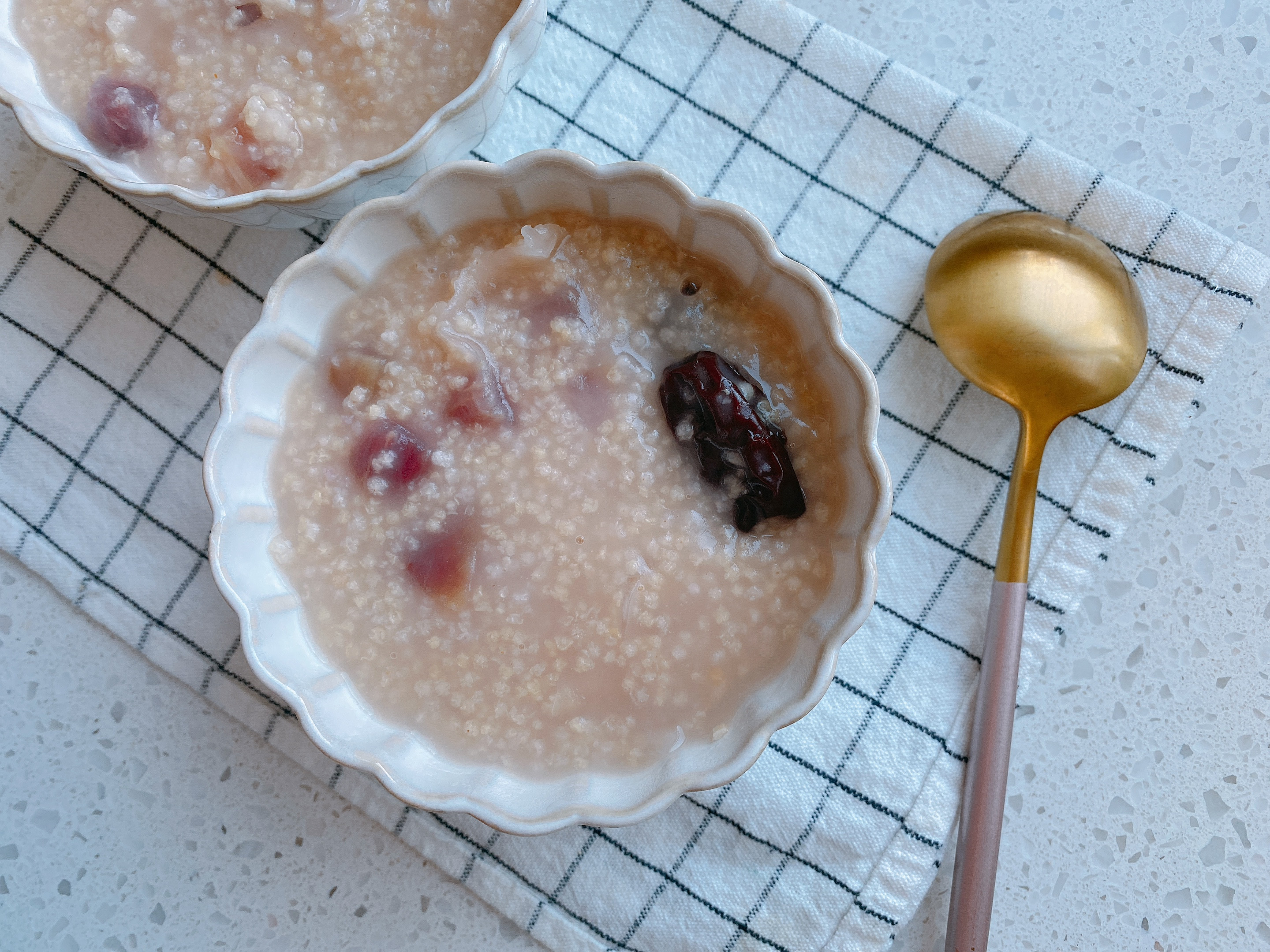 冬天多喝什么粥比较好,冬天喝这4种粥养胃还瘦身