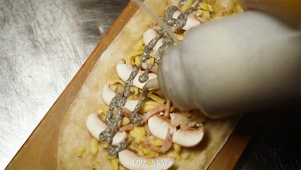 它来了深圳科技有限公司,他来了日本电影