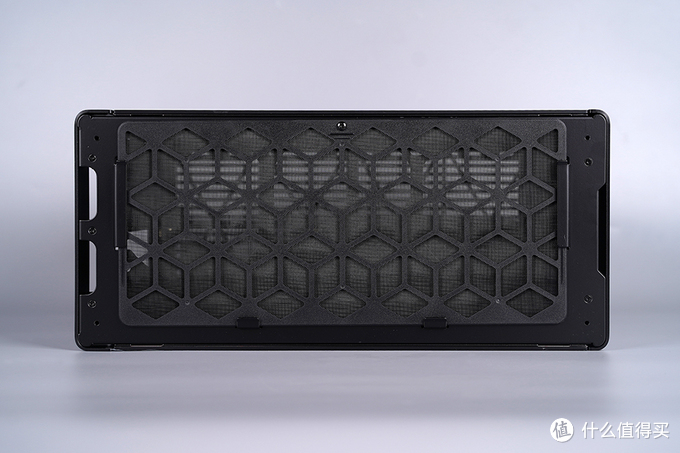 乔家一物：大号ITX装机分享，黑白美学的体现