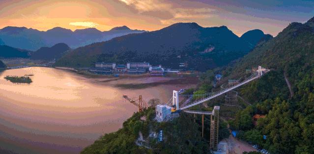 广东旅游景点游乐场玻璃桥,仙女山旅游攻略溶洞