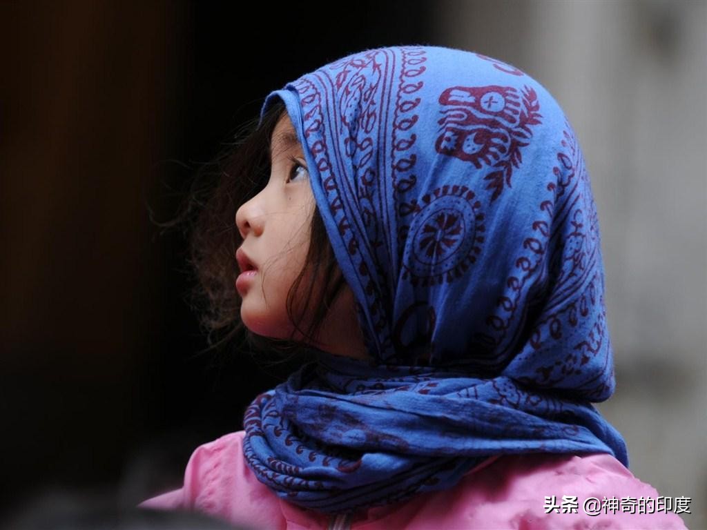 印度孟买一变态兽父深夜侵犯自己9个月大的女儿，还暴打威胁妻子