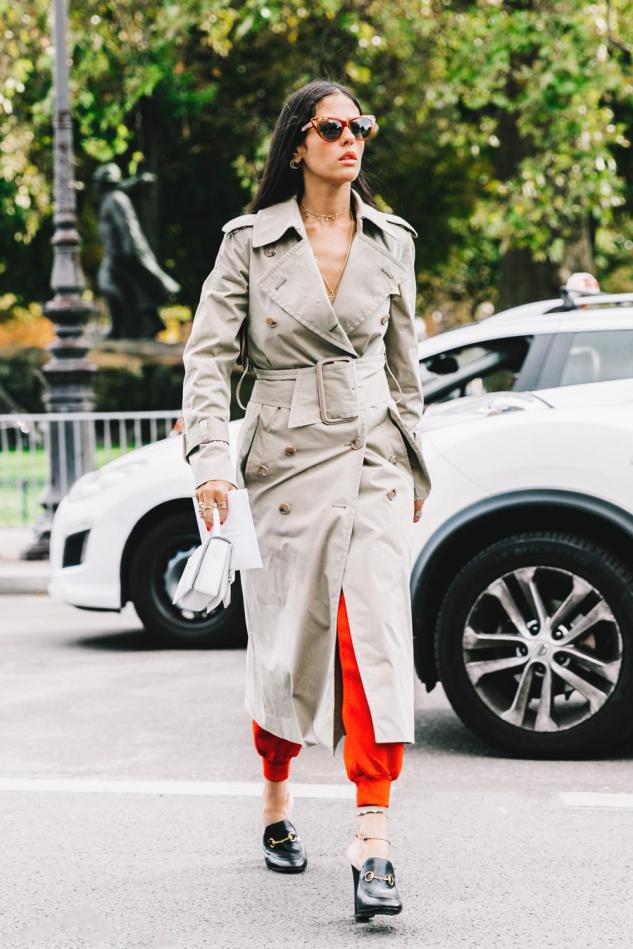 女生什么颜色的大衣显瘦还显白,驼色和深灰色毛呢大衣哪个显白