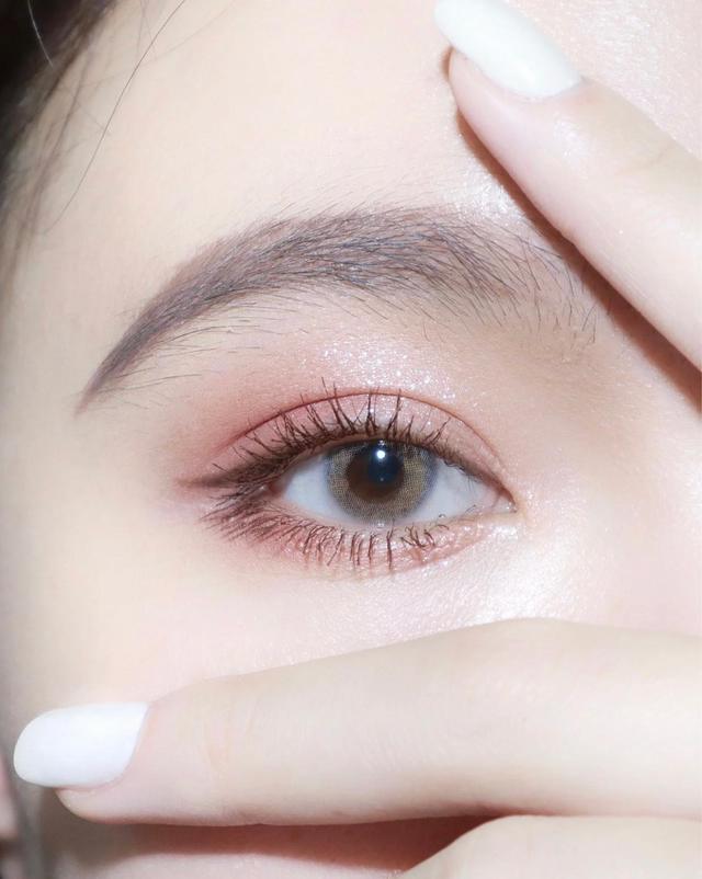 教你六个技巧让眼妆更完美,日常眼妆教程又大又干净