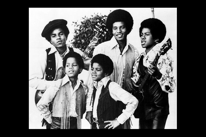 音乐之神迈克尔杰克逊,迈克尔杰克逊动感摇滚英文歌曲