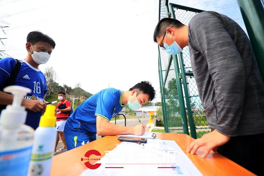 晋江足球训练中心预约,晋江市青少年足球培训