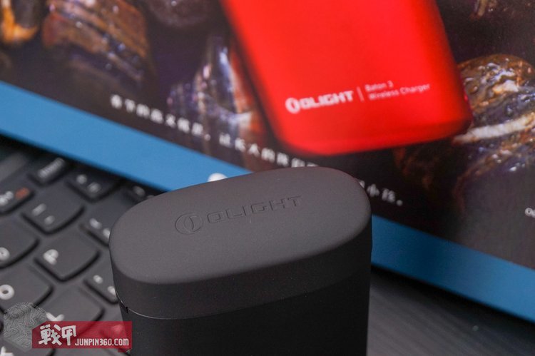 开启无线充电时代，OLIGHTBaton3手电尊享版