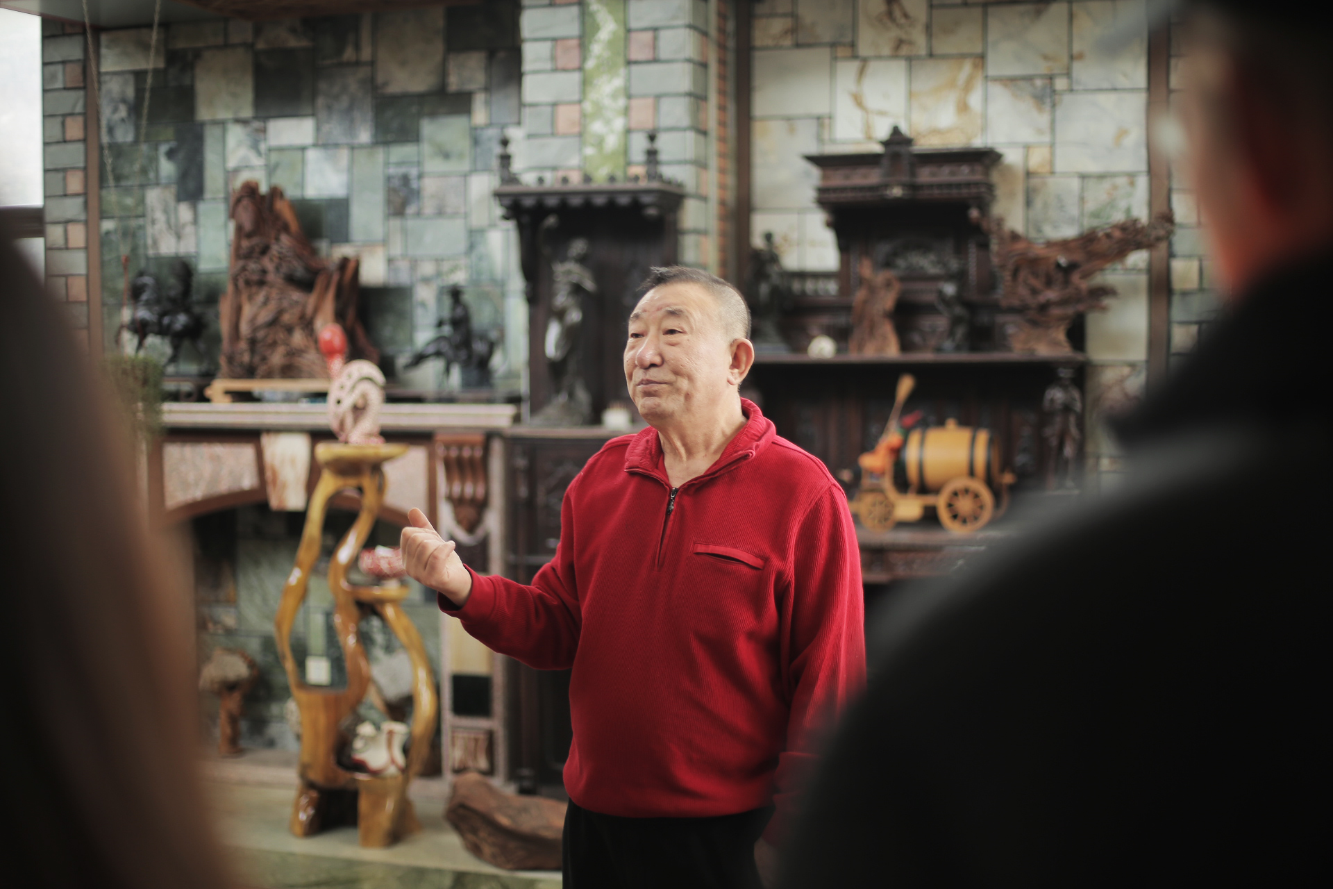 大连工业大学艺术设计学院研究生,大连邢良坤陶艺馆