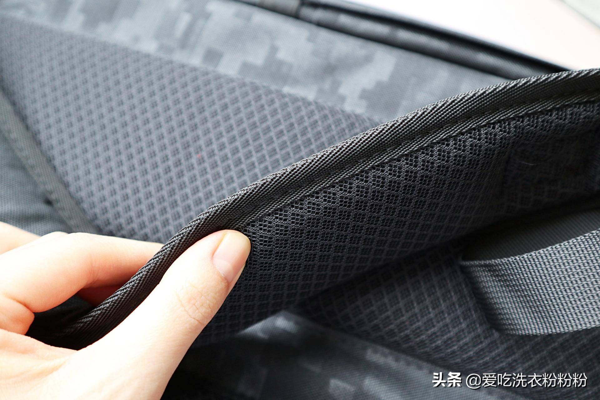 通勤出游两不误——tomtocA90暗纹迷彩双肩包