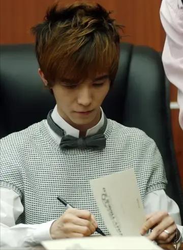 郭敬明玄幻小说爵迹,郭敬明写的小说爵迹